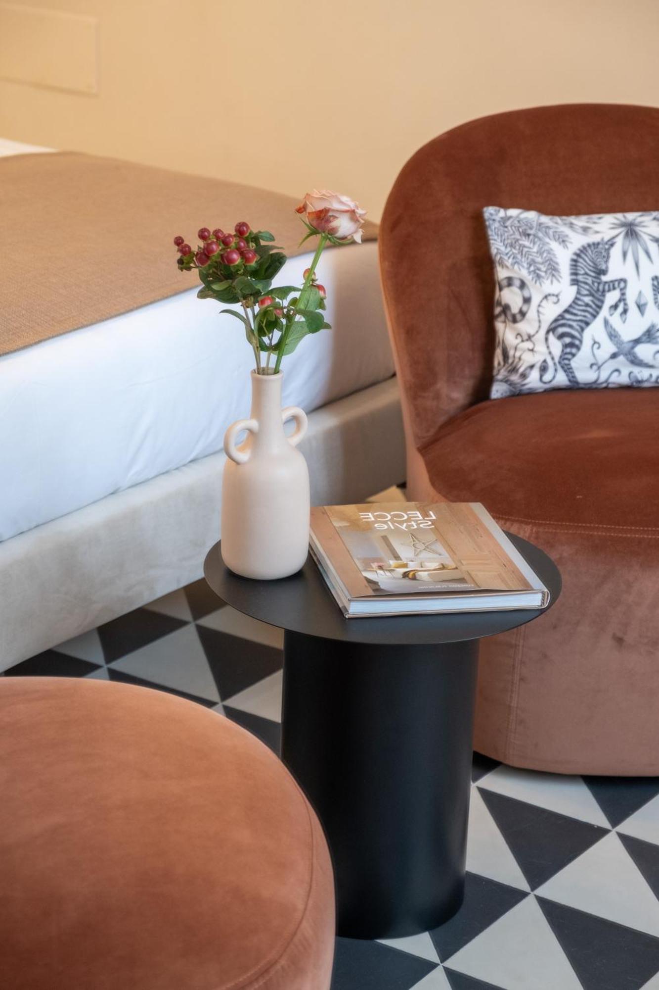 Palazzo Paisiello - Luxury Rooms Лечче Екстер'єр фото