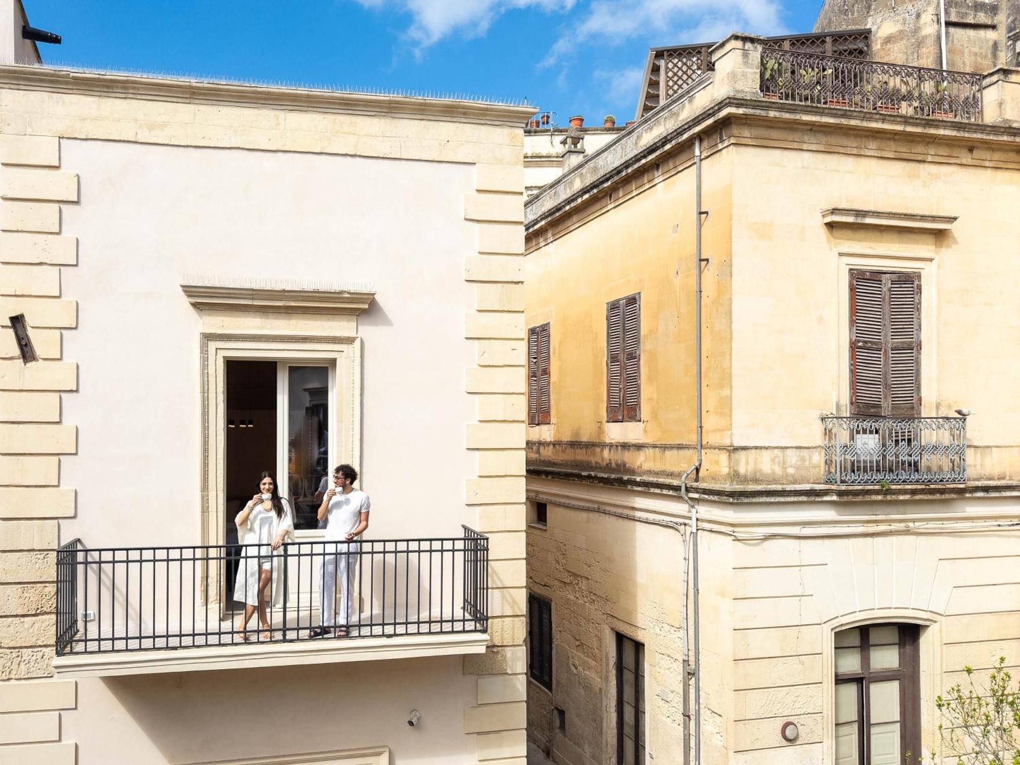 Palazzo Paisiello - Luxury Rooms Лечче Екстер'єр фото
